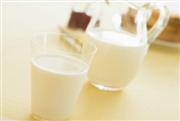 加热牛奶的三个健康小常识